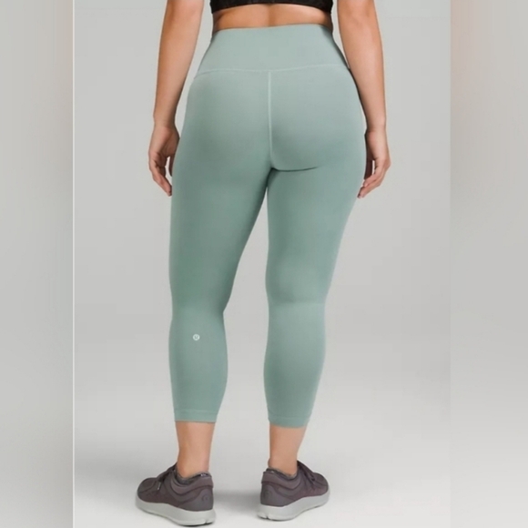 Lululemon Wunder Train Contour Fit High-Rise Crop 23" Women's Leggings - Picture 3 of 6
